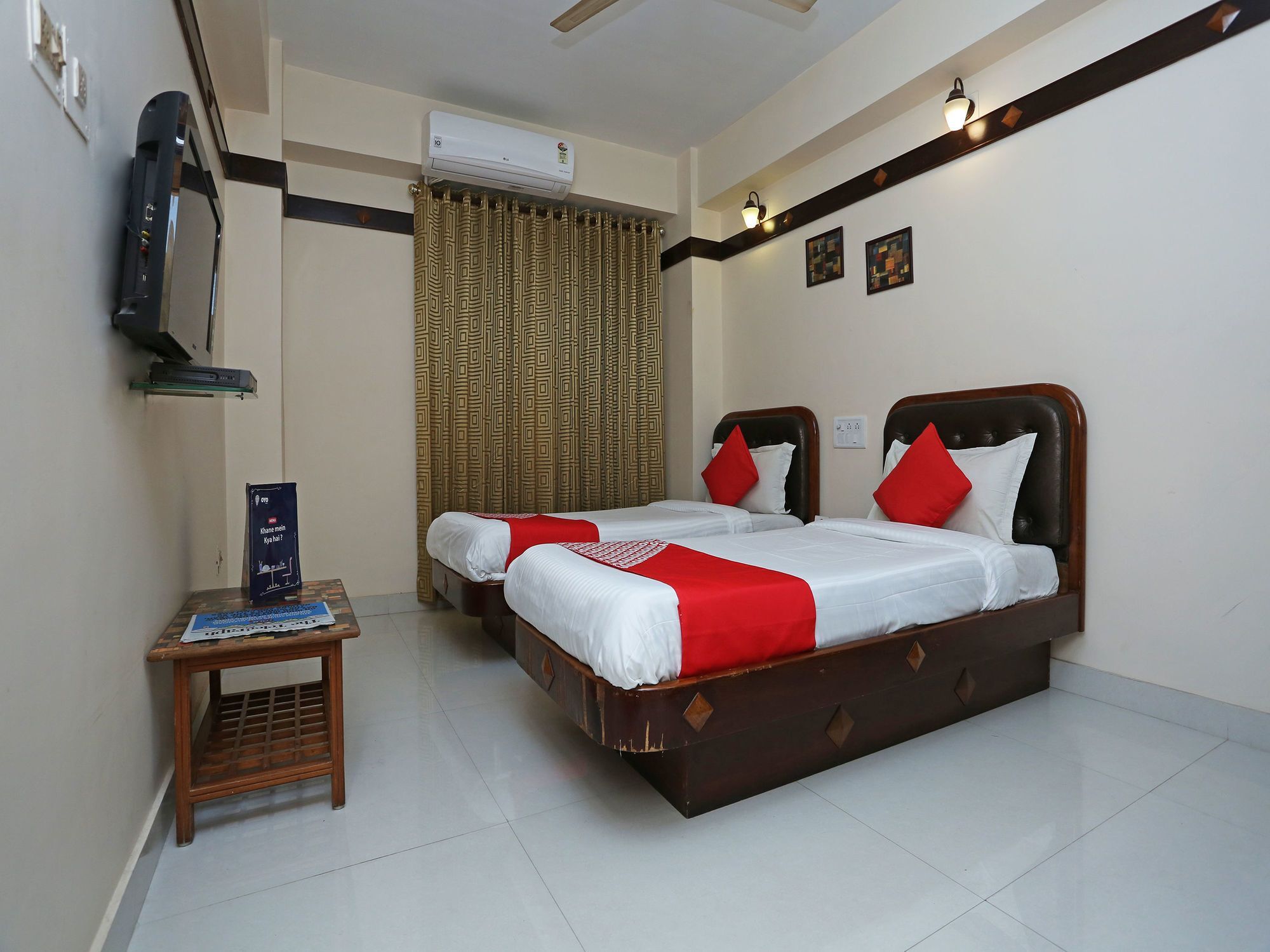 גווהטי Hotel Amrit Regency מראה חיצוני תמונה