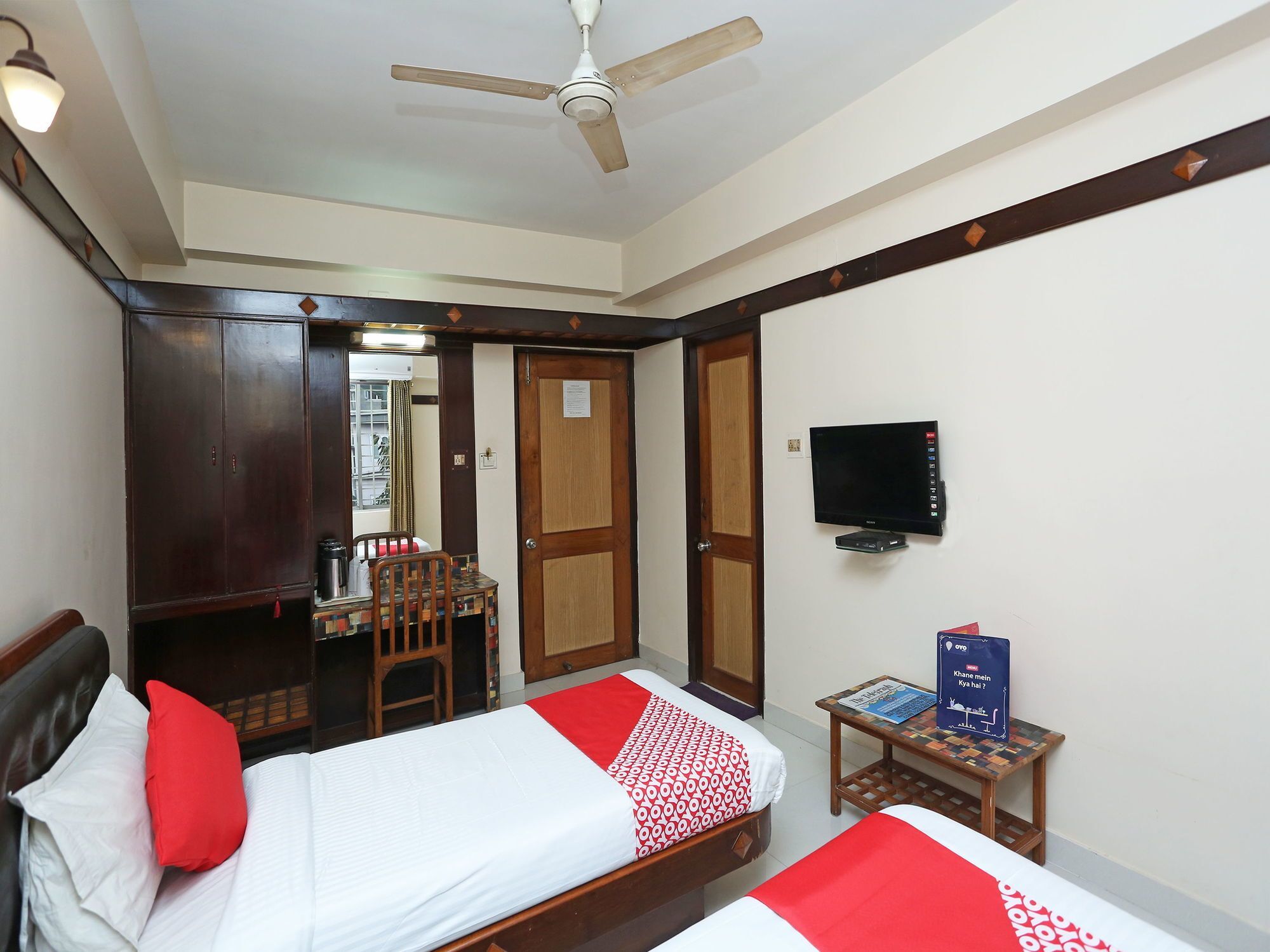 גווהטי Hotel Amrit Regency מראה חיצוני תמונה